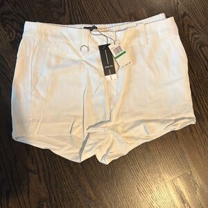NWT Dolce Vita White Shorts, Size Large